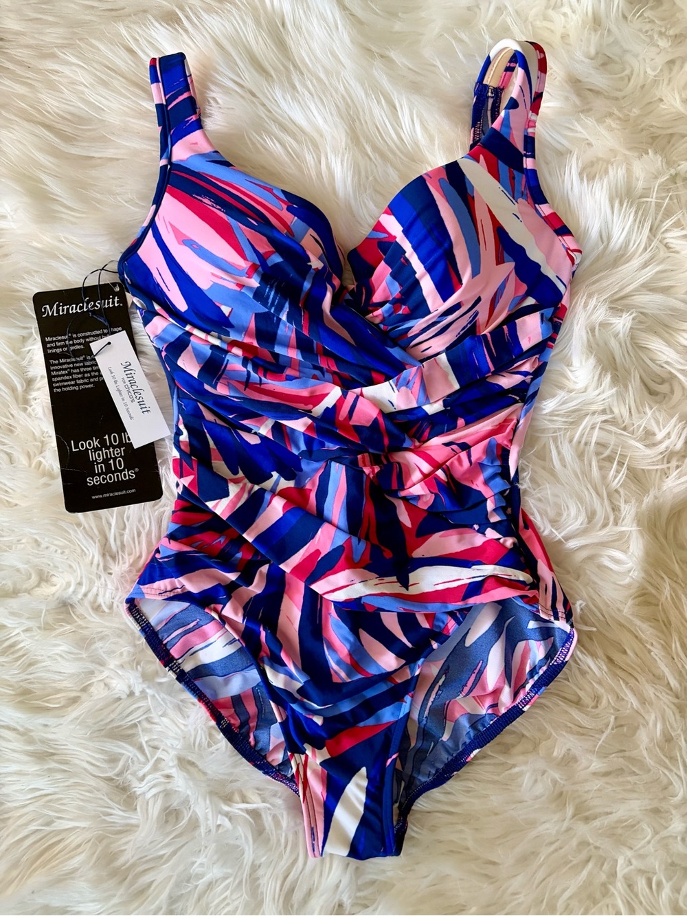 NWT BEAUTIFUL MIRACLESUIT Tummy Control Underwires Pink/Blue One Piece SZ 14